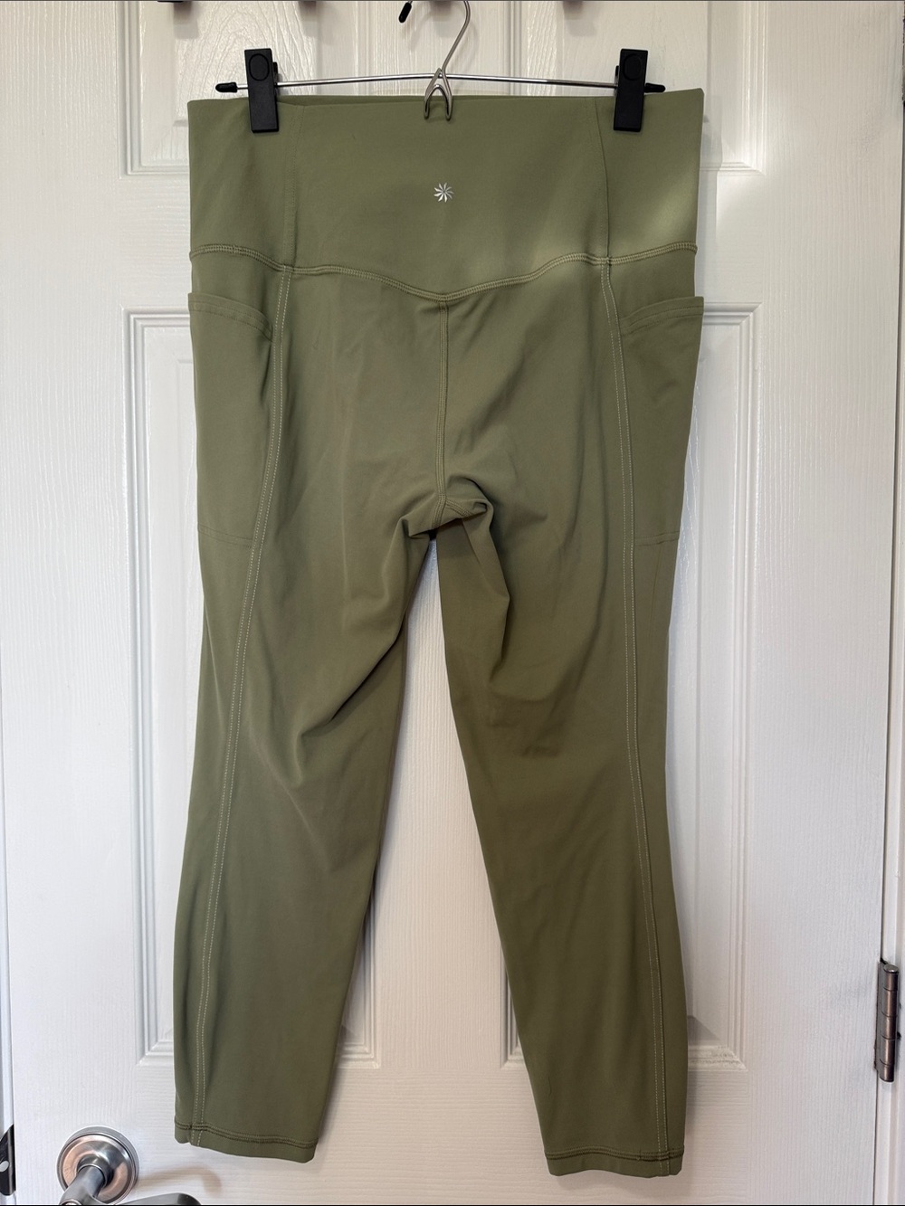 Athleta Salutation Stash 7/8 tight Sz Large Light green - Picture 7 of 9